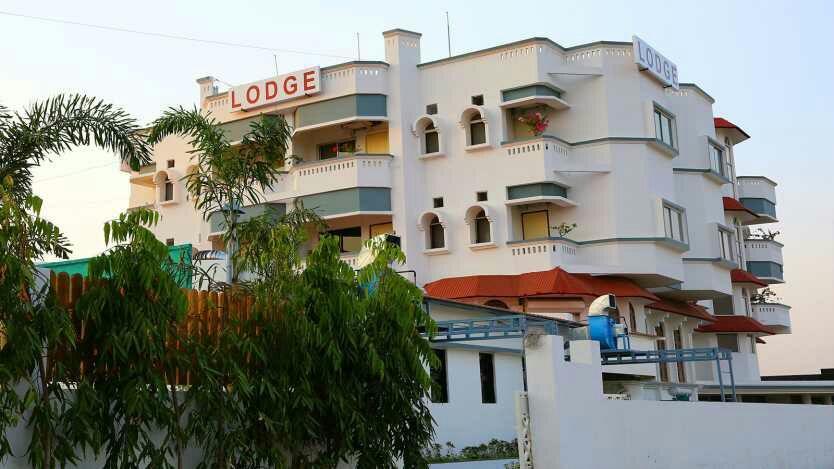 Dhanashree Hospitality Hotel Pandharpur Exterior foto